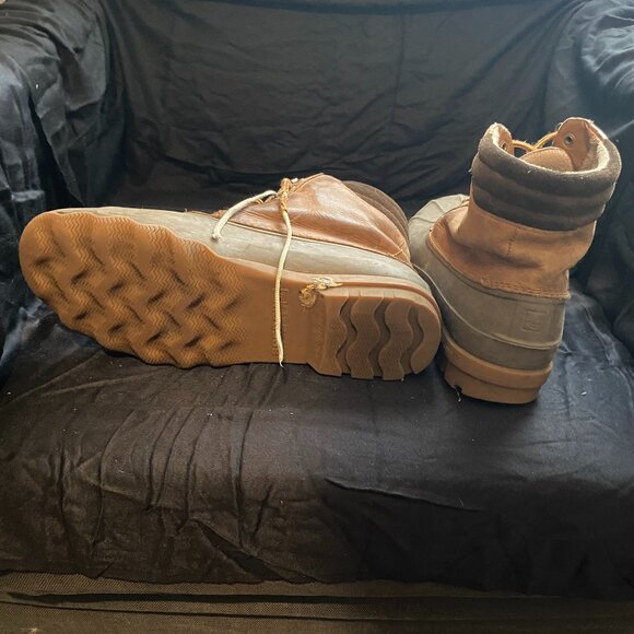 Sperry\'s main image 5